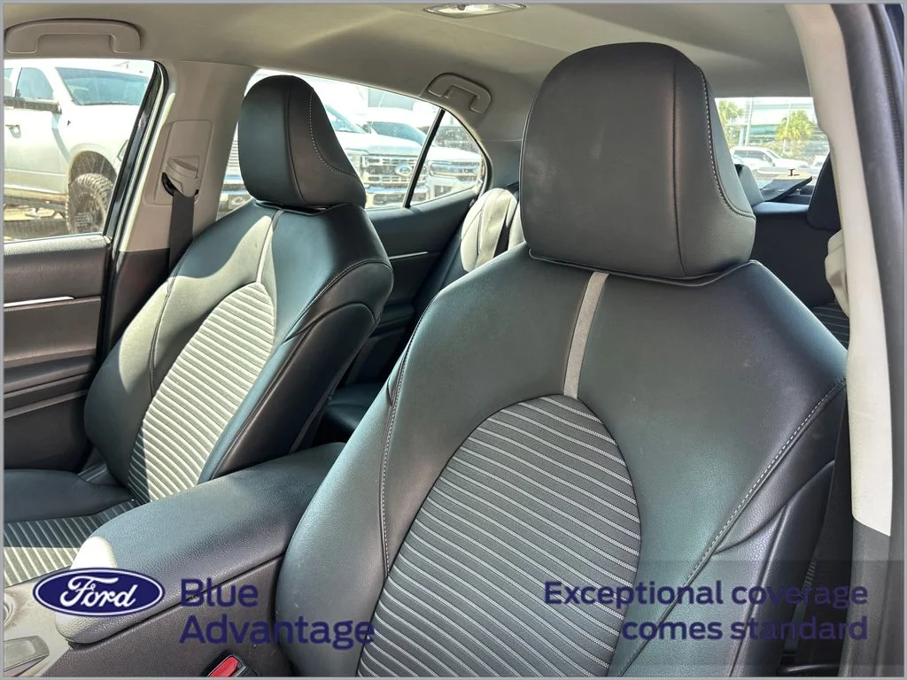 Used 2022 Black Toyota SE image 11
