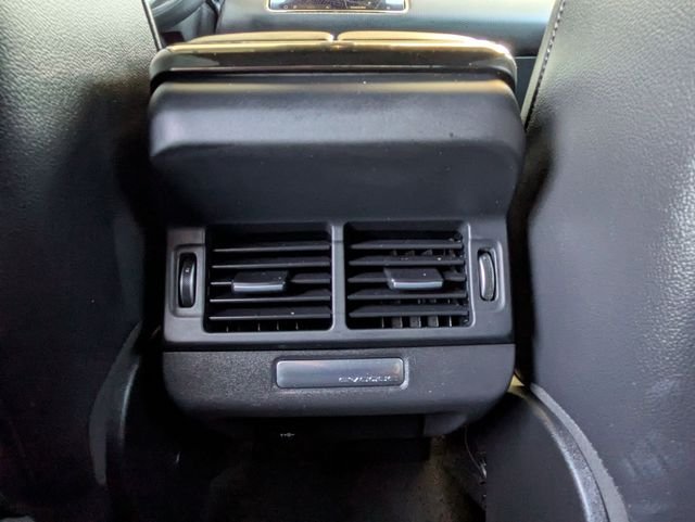 Used 2022  Land Rover Dynamic image 27