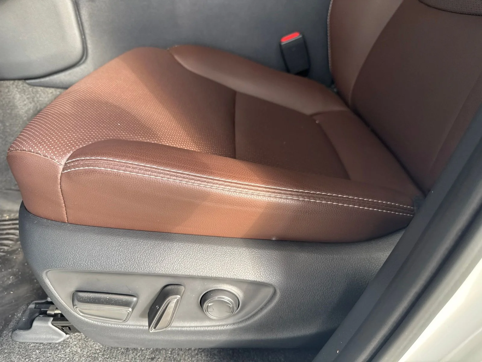 Used 2027 Beige Toyota Base image 7