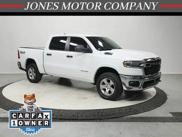 2025 RAM 1500 Big Horn/Lone Star 4x4 Crew Cab 5'7's photo
