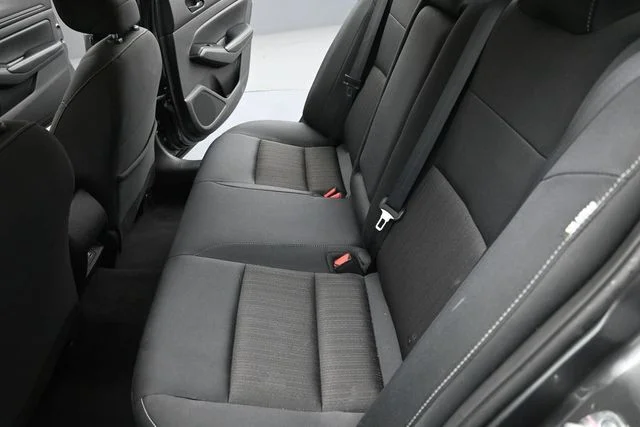 2025 Nissan Altima SV - Photo 15