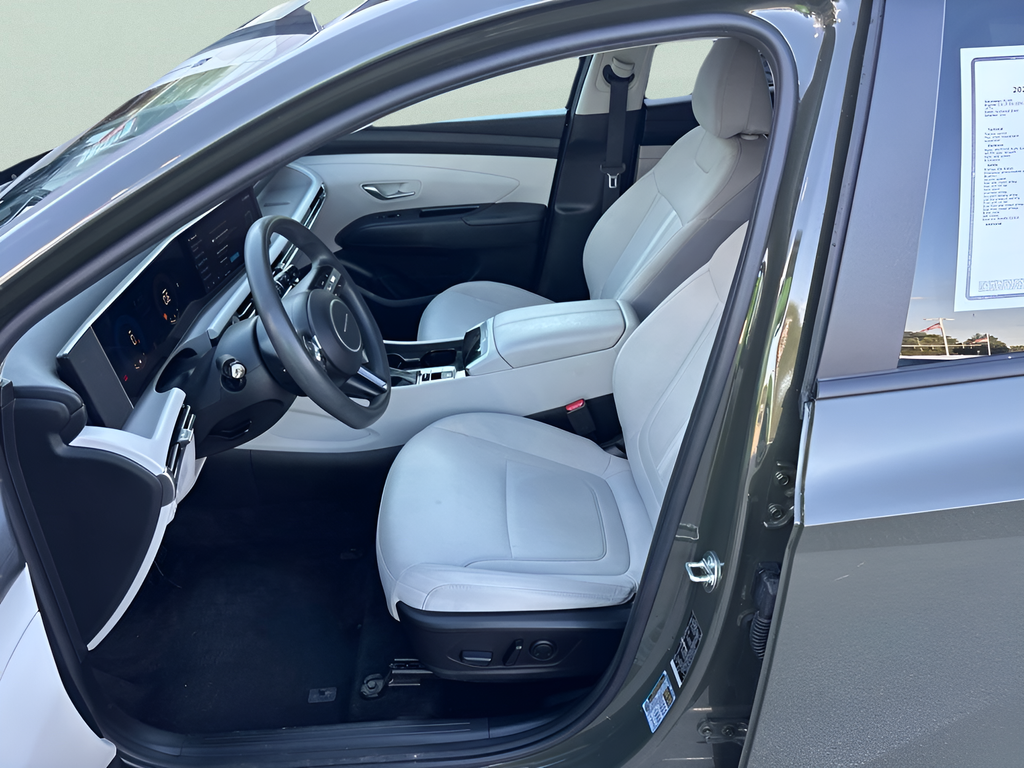 Certified Used 2025 Green Hyundai SEL image 9