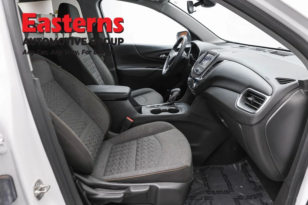 Used 2024 White Chevrolet LT image 23