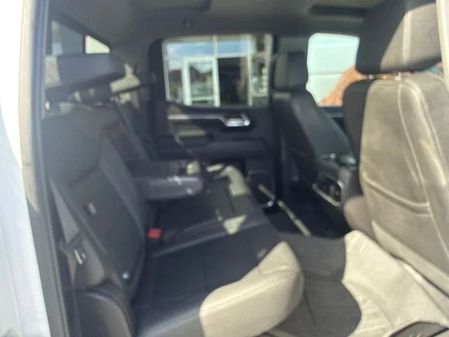 Used 2023 White GMC SLT image 28