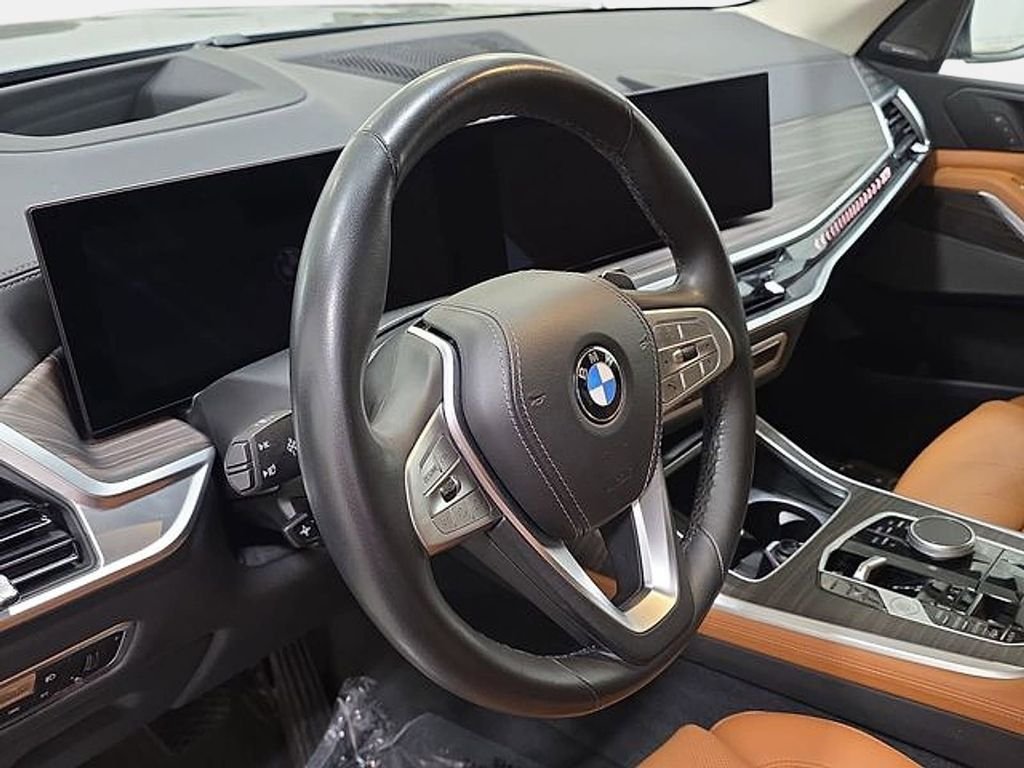 Used 2023 Skyscraper Gray Metallic BMW xDrive40i image 14