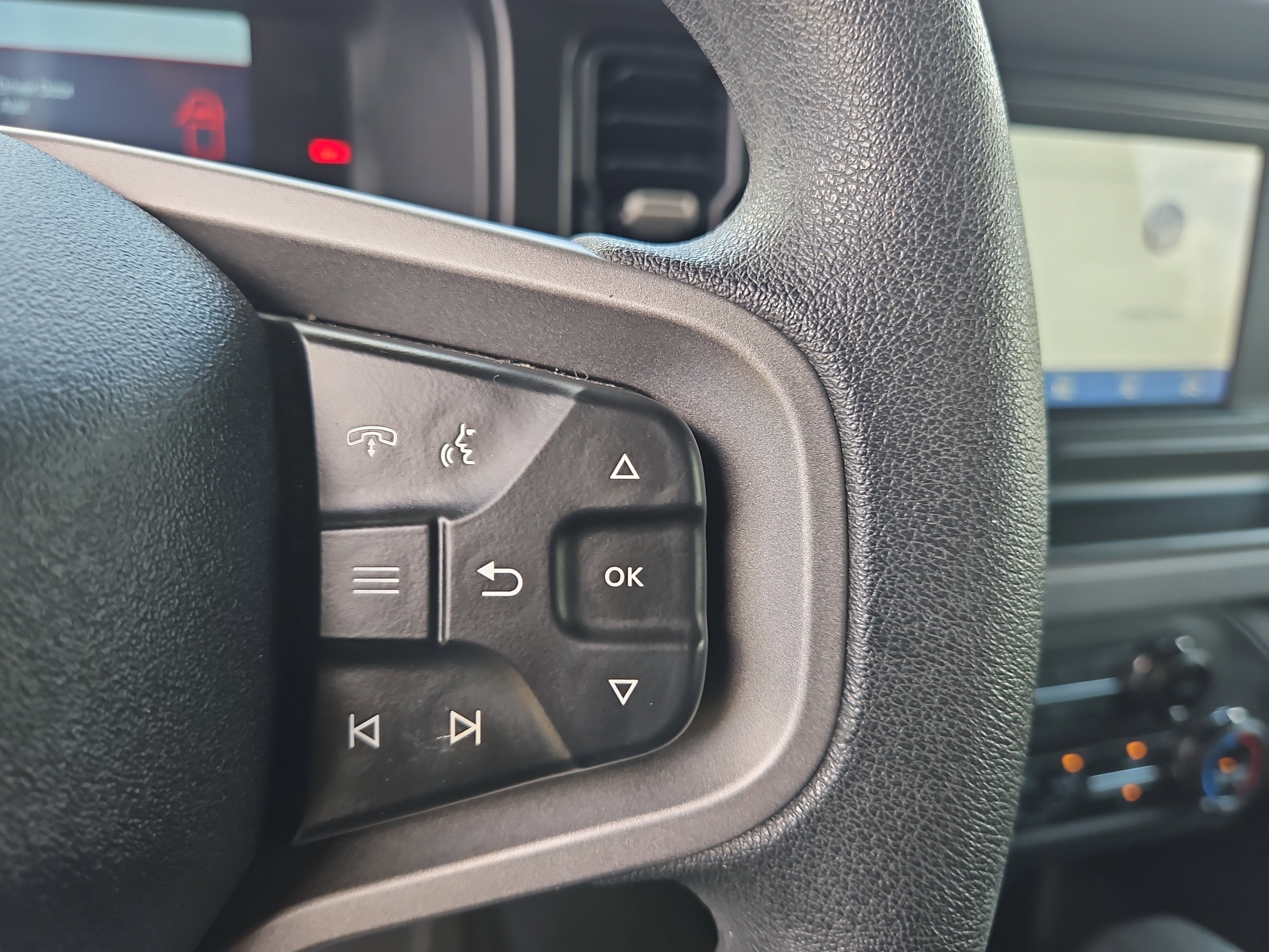 Used 2021 Blue Ford Base image 22