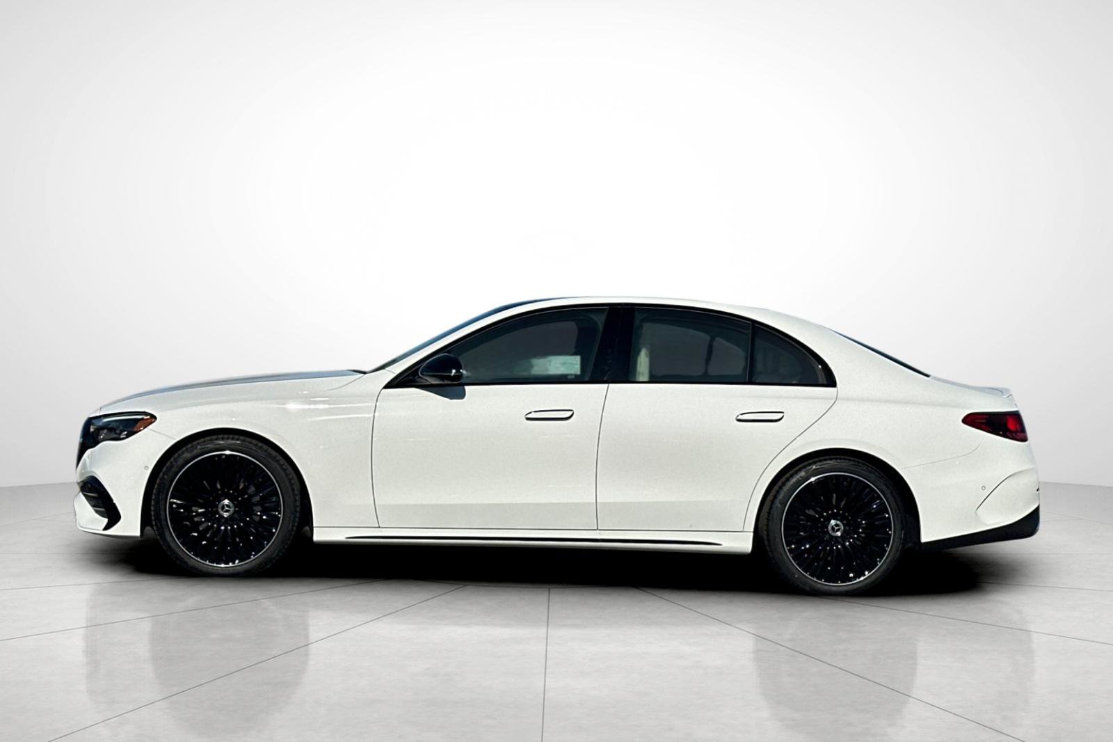 2026 Mercedes-Benz E-Class E350 - Photo 31