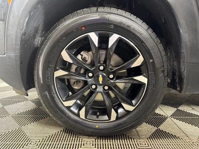 Used 2022 Black Chevrolet LT image 10