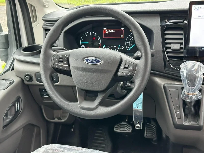 2025 Ford Transit Van Base - Photo 6
