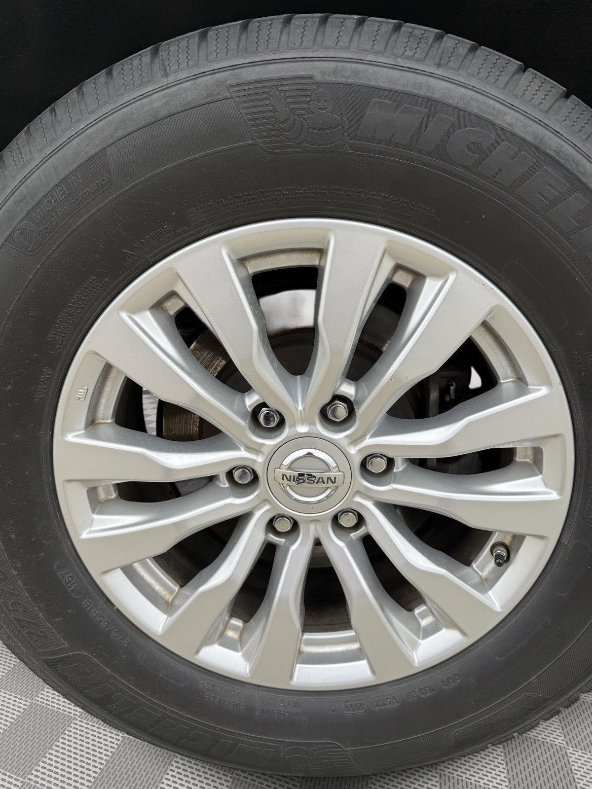 Used 2019 Pearl White Tricoat Nissan SV image 20