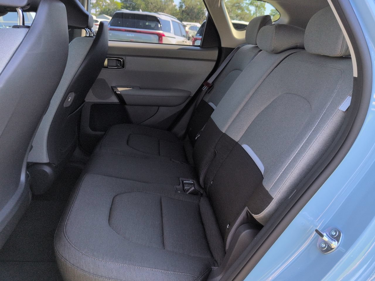 New 2027 Frost Blue / Black Roof Kia S image 15