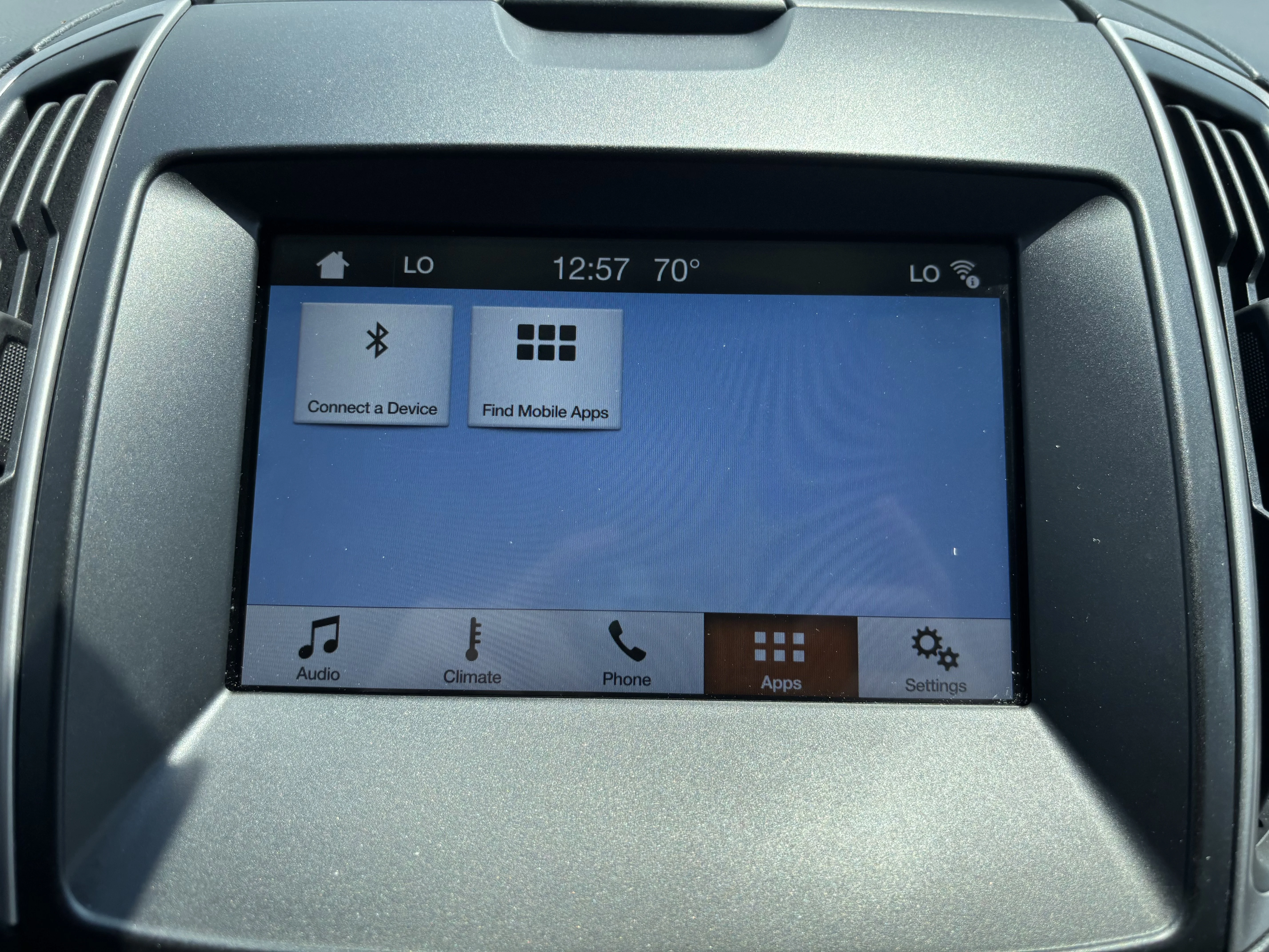 Used 2018 Shadow Black Ford SEL image 24