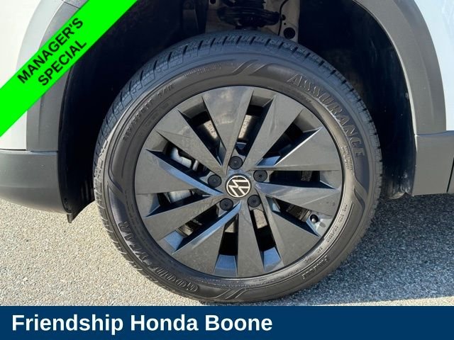 Used 2022 White Volkswagen 1.5T S image 10