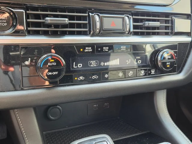 Used 2025 Silver Nissan SV image 31