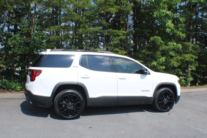 Certified Used 2023 Summit White GMC SLE image 2