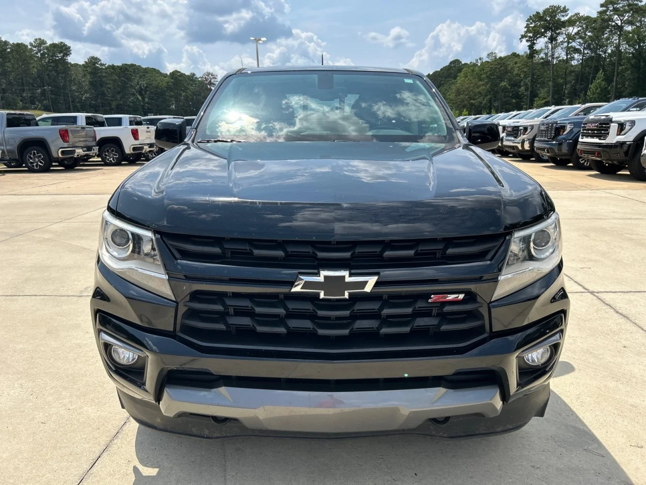 Used 2022 Black Chevrolet Z71 image 6