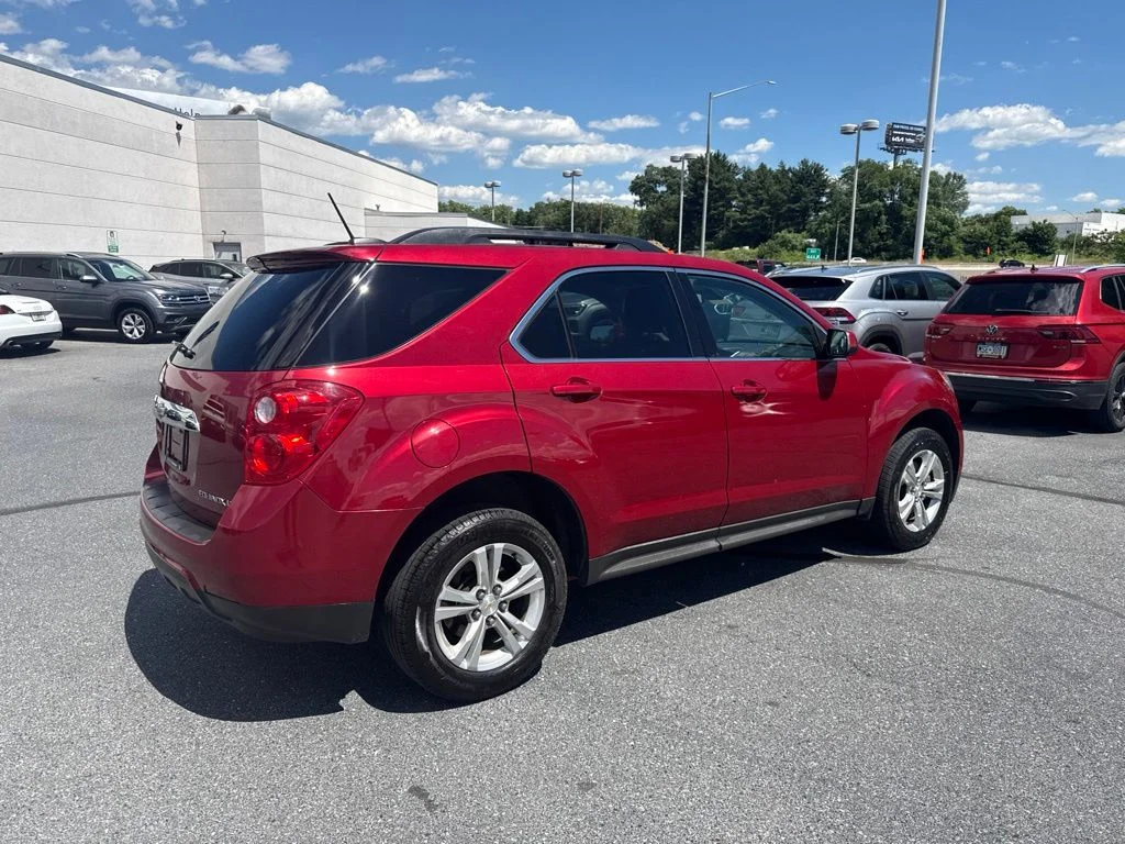 Used 2015 Crystal Red Tintcoat Chevrolet LT image 29