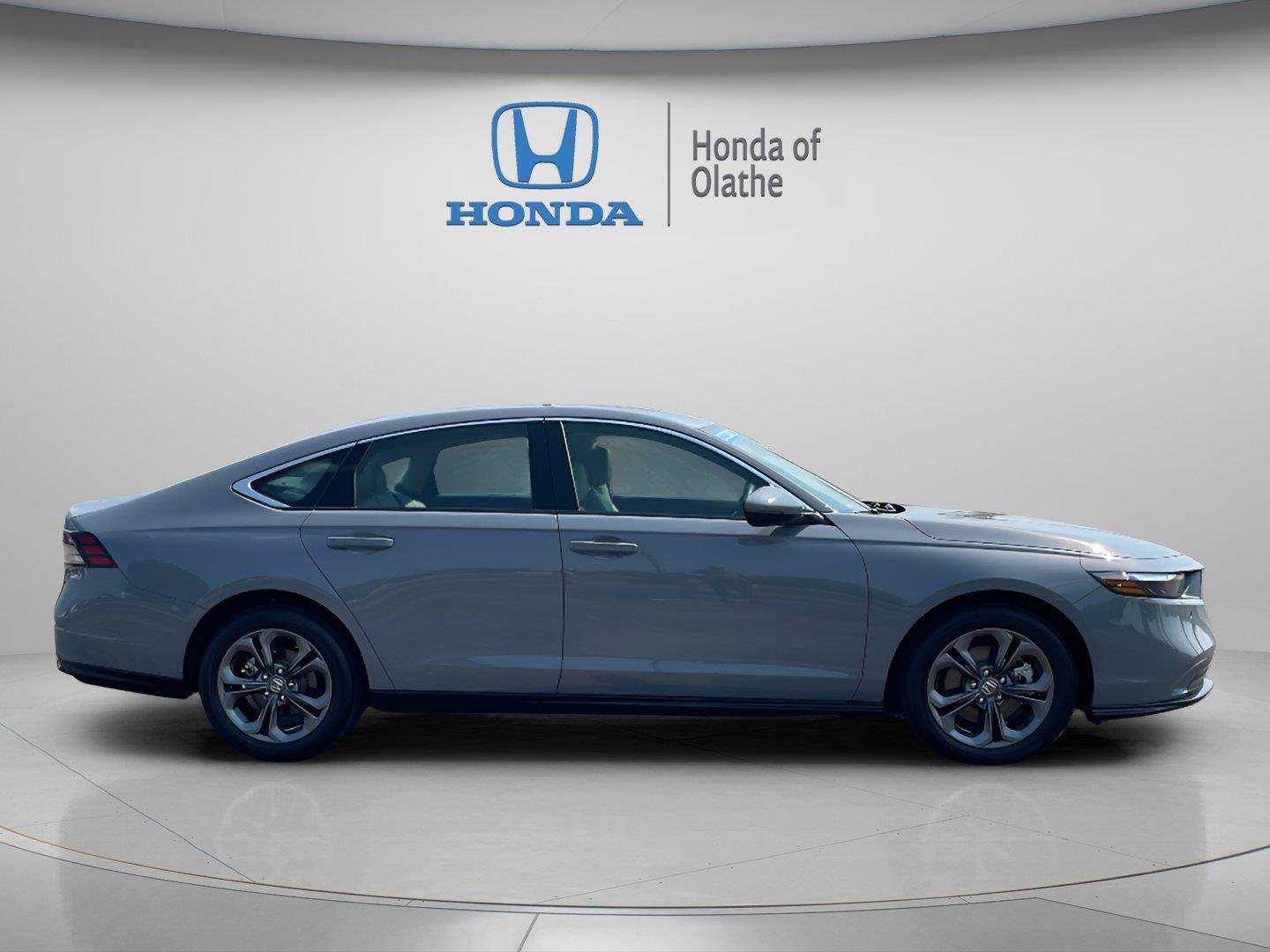 Certified 2025 Honda Accord Hybrid EX-L with VIN 1HGCY2F64SA087896 for sale in Kansas City