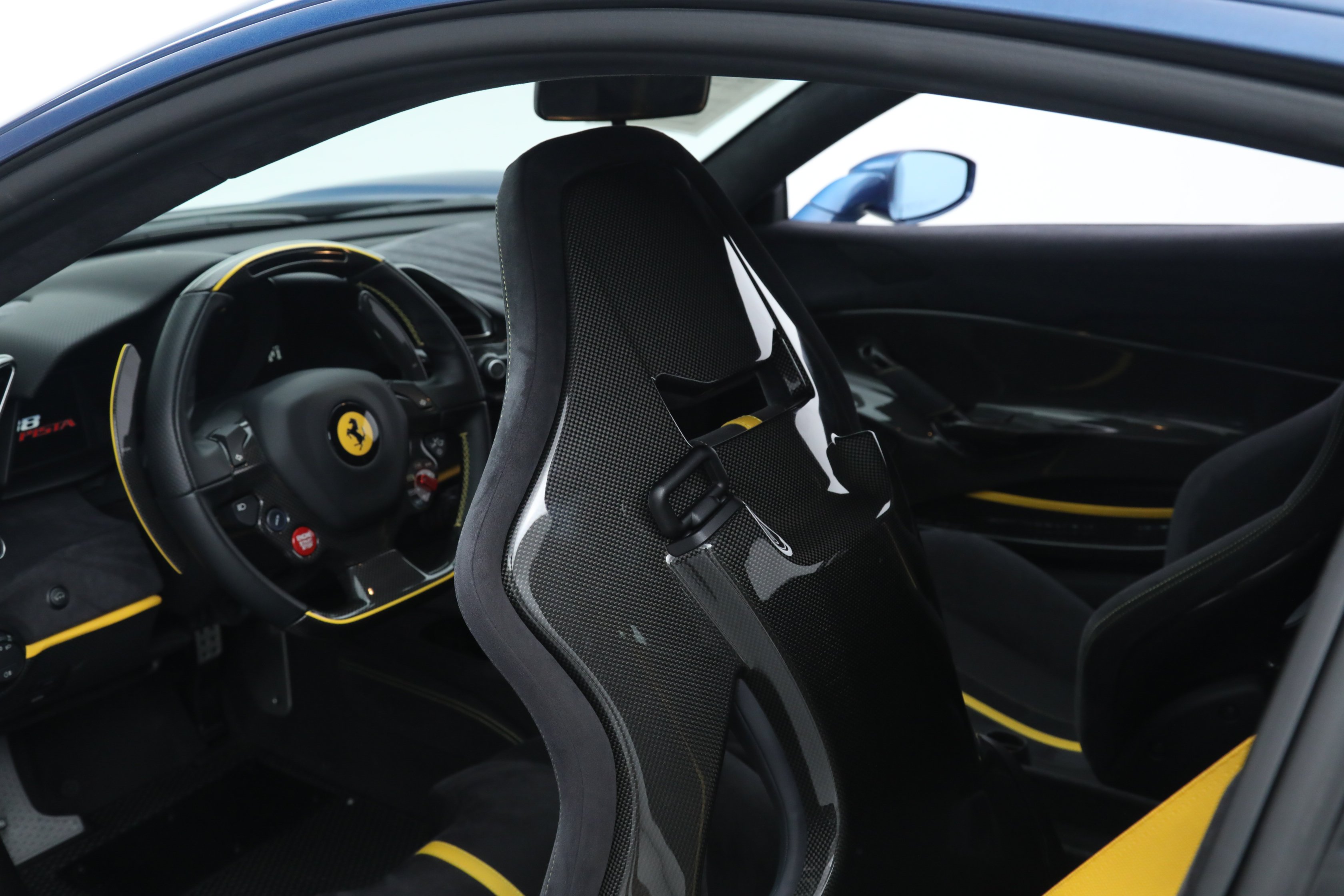 Used 2019 Blue Ferrari  image 28