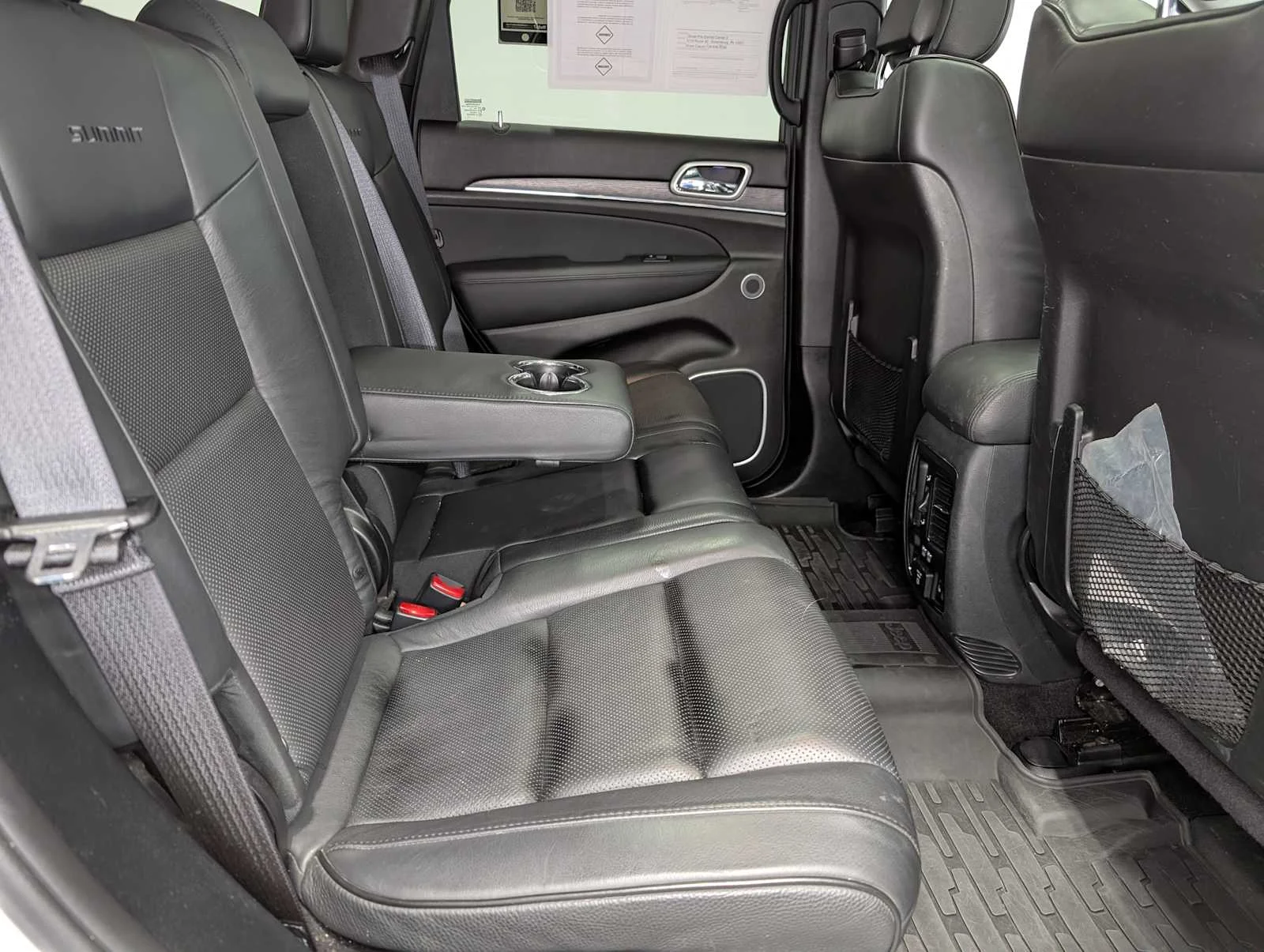 Used 2018 Ivory Tri-Coat Pearl Jeep Summit image 41