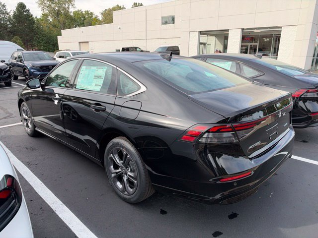New 2026 Crystal Black Pearl Honda EX-L image 8
