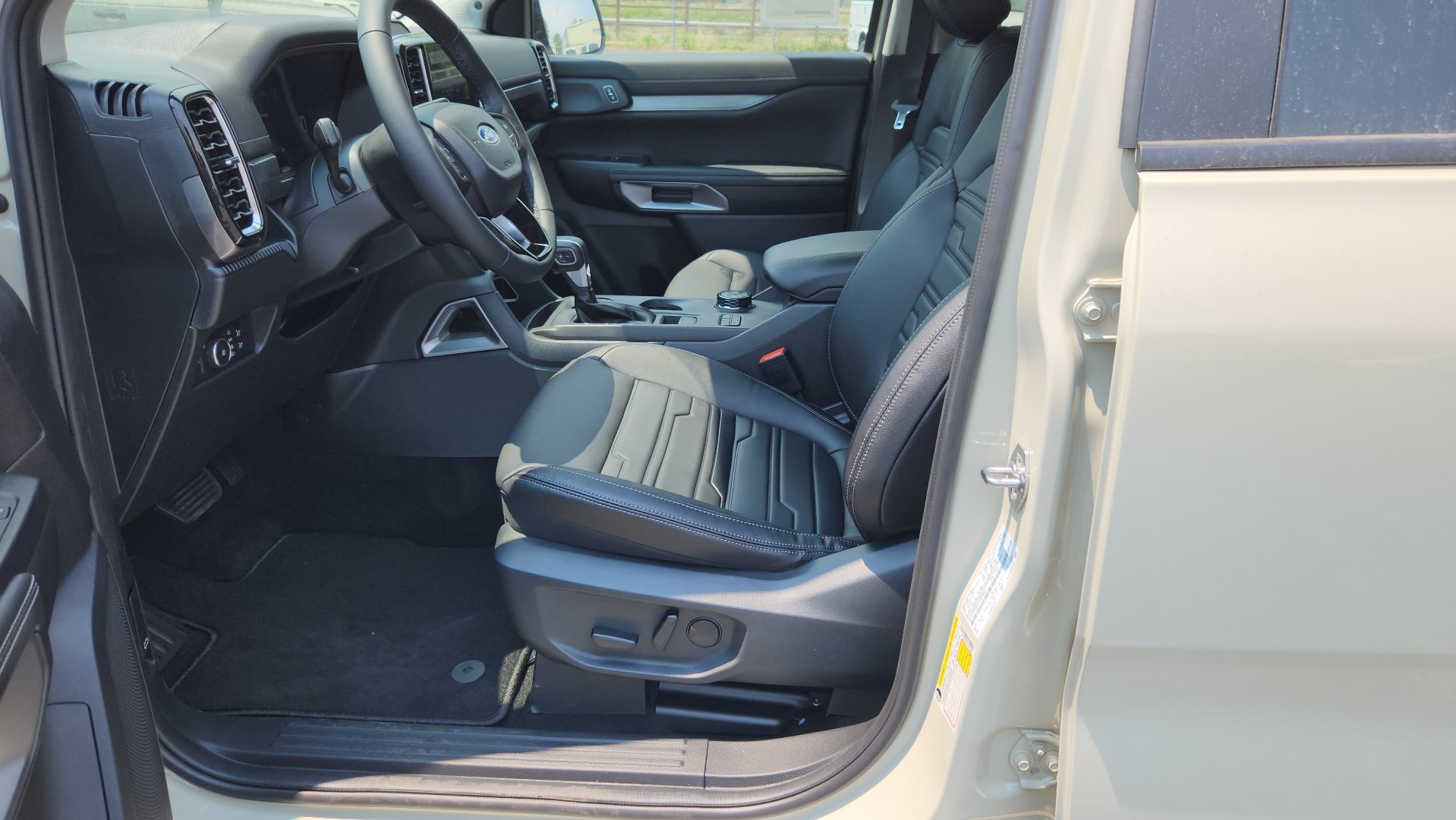 New 2026 Desert Sand Ford LARIAT image 13