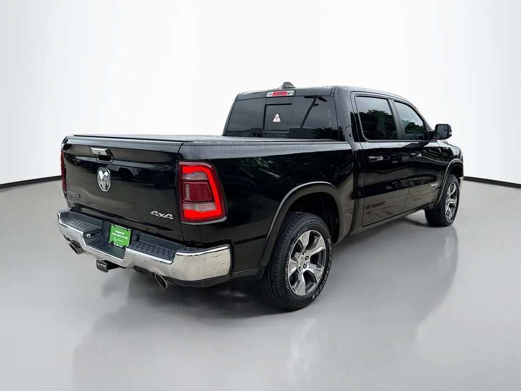 Used 2022 Diamond Black Crystal Pearlcoat Ram Laramie image 8