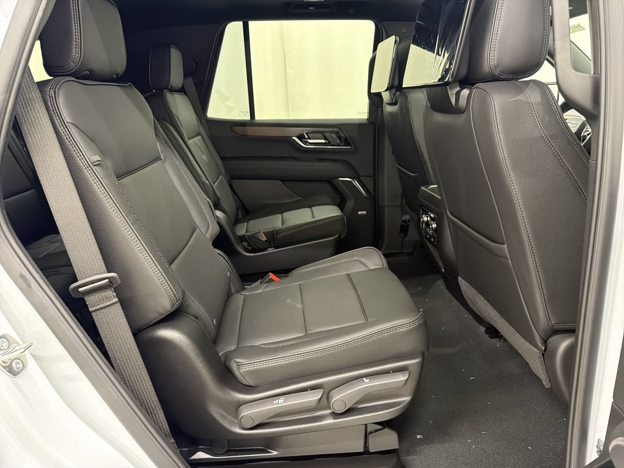 2026 GMC Yukon Denali - Photo 20
