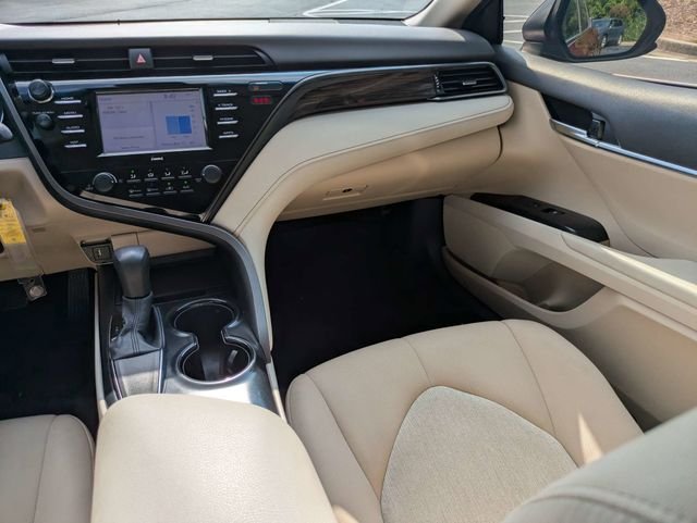 Used 2020 Red Toyota LE image 17