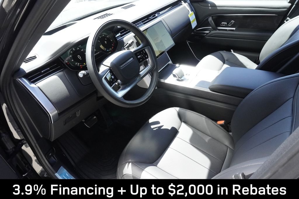 New 2026 Santorini Black Land Rover SE image 18