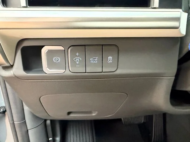 New 2026 Hampton Gray Hyundai SE image 20