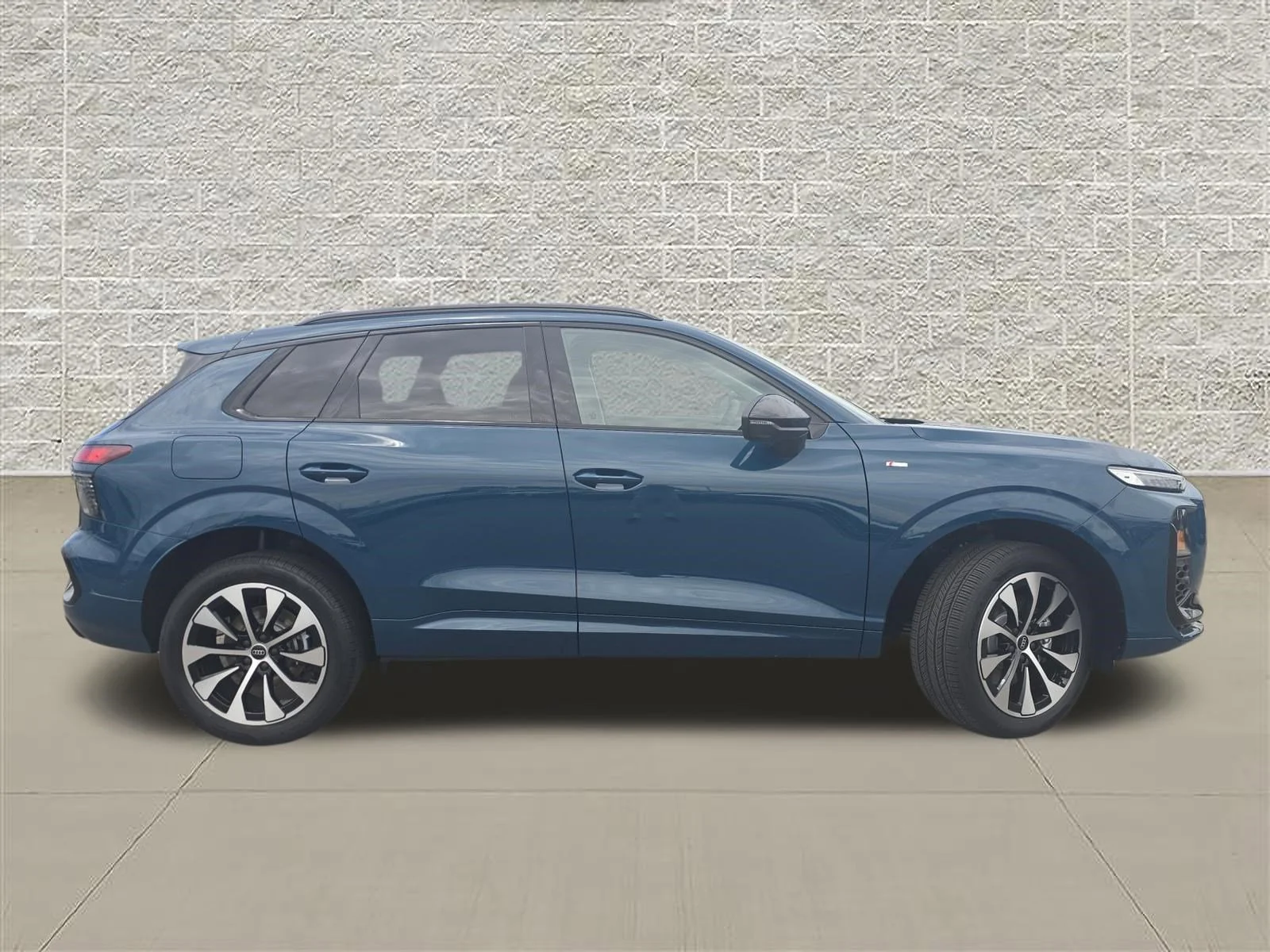 New 2026 Malpelo Blue Metallic Audi S line image 8
