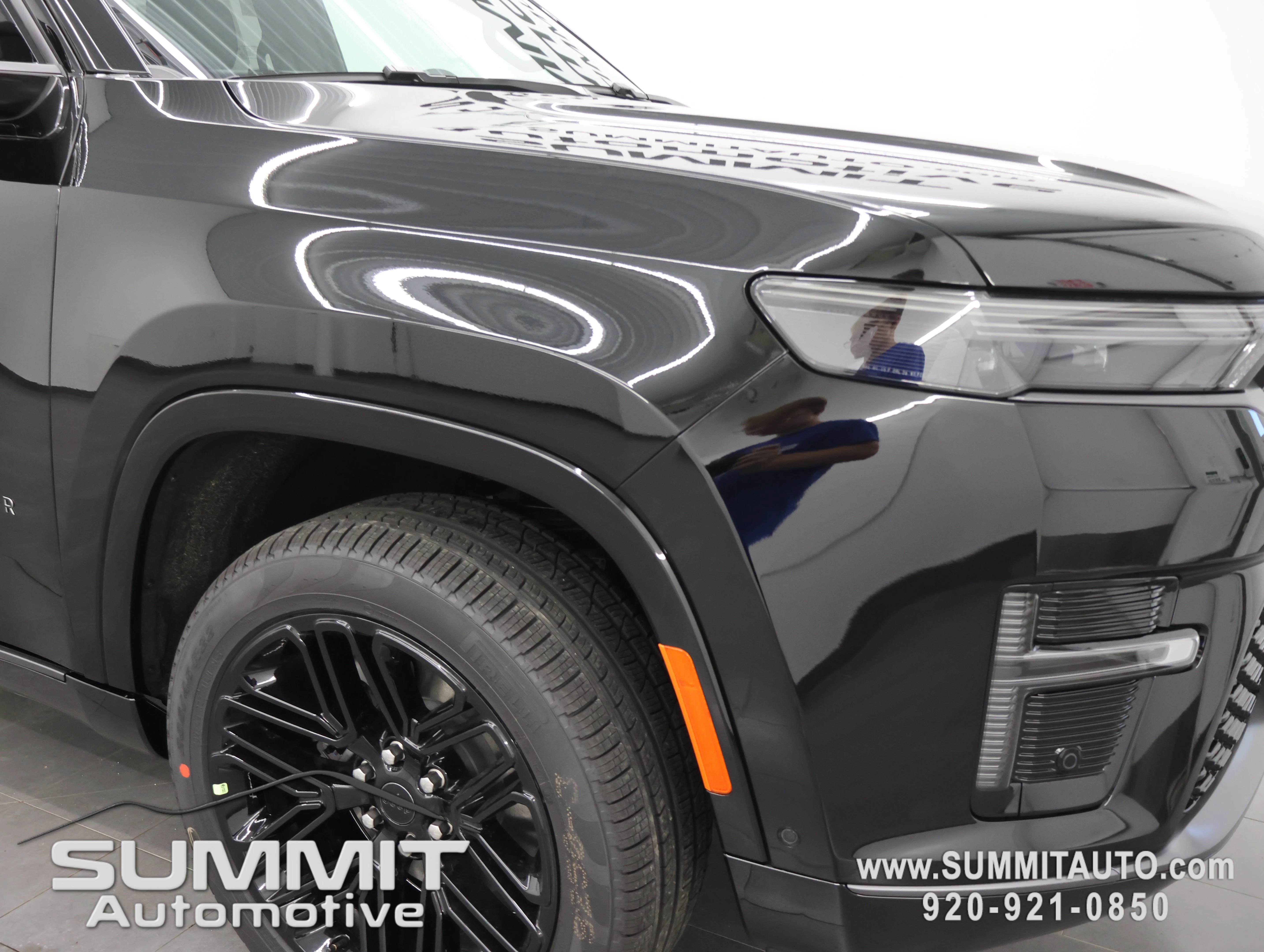 New 2026 High Gloss Black Jeep Limited Reserve image 28