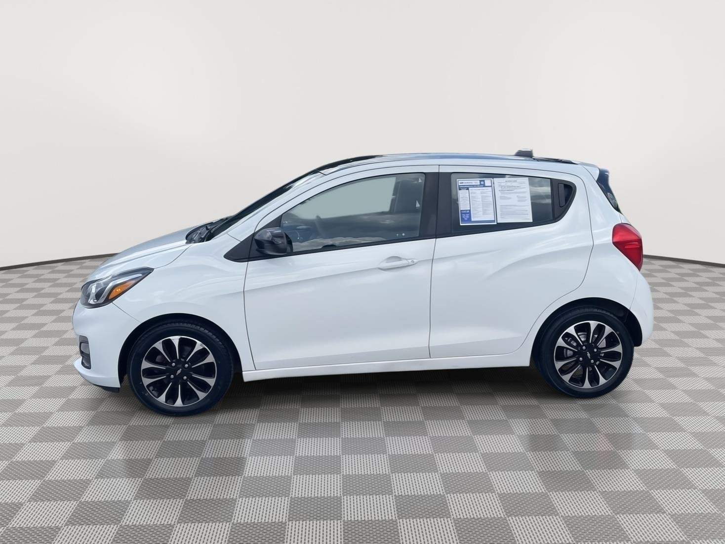 Used 2021 Summit White Chevrolet 1LT image 12