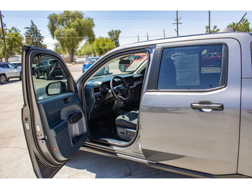 Used 2025 Carbonized Gray Metallic Ford XLT image 25