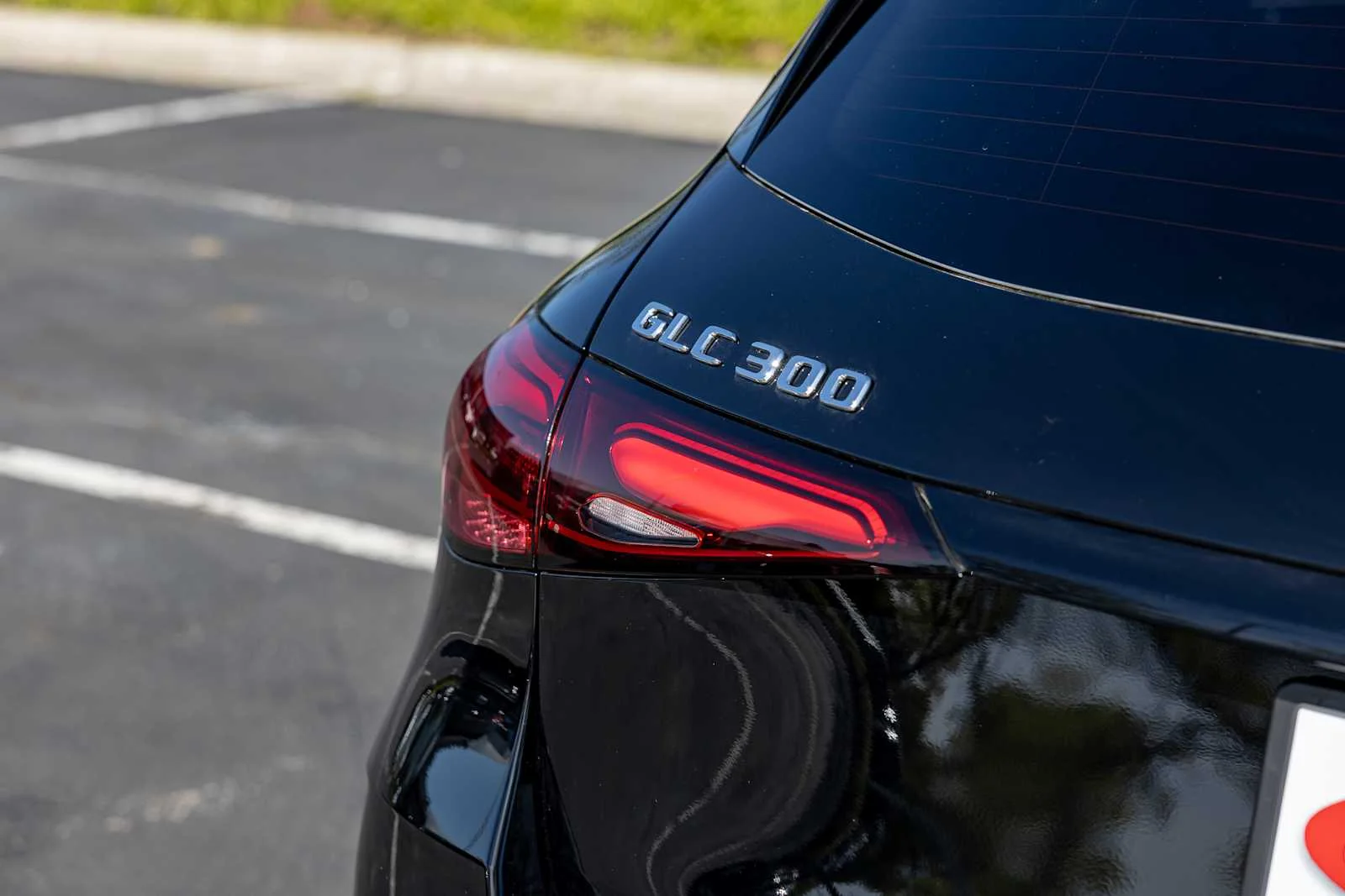 New 2026 Black Mercedes-Benz GLC 300 image 29