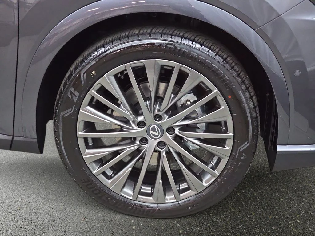 New 2026 Cloudburst Gray Lexus LUXURY image 30