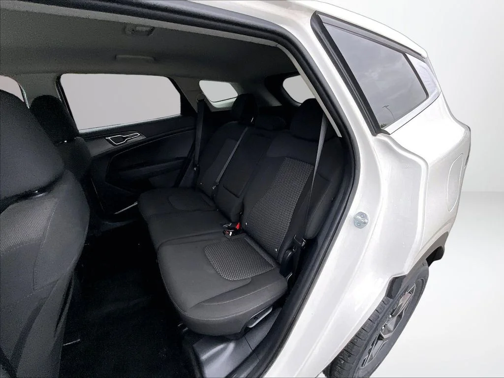 Used 2024 White Kia LX image 27