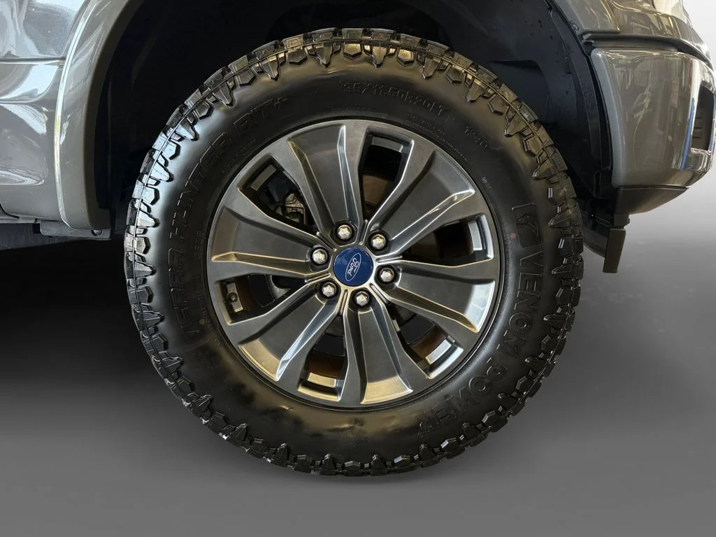 Used 2018  Ford XLT image 8