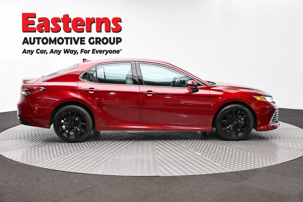 Used 2021 Red Toyota XLE image 4
