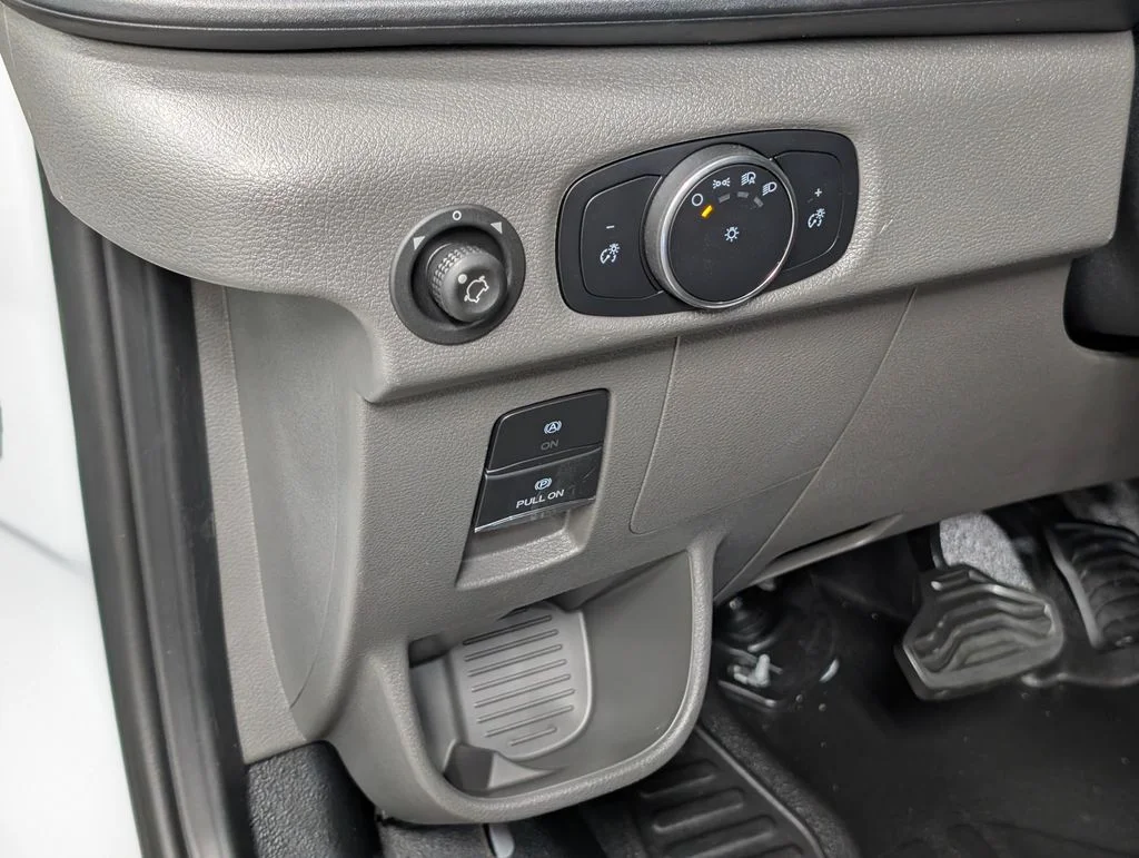 New 2026 Oxford White Ford Cargo Van image 10