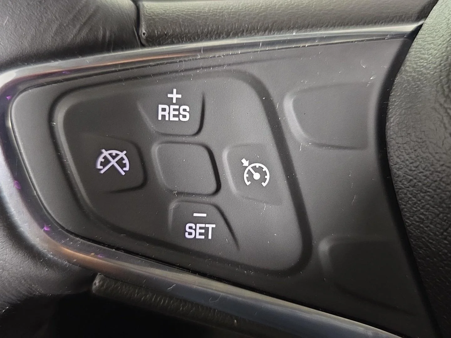 Used 2019 Iridescent Pearl Tricoat Chevrolet LT image 20