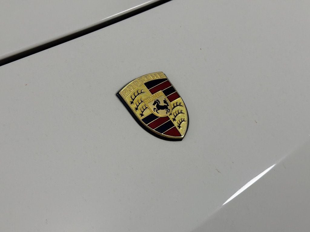 Used 1987 White Porsche  image 33