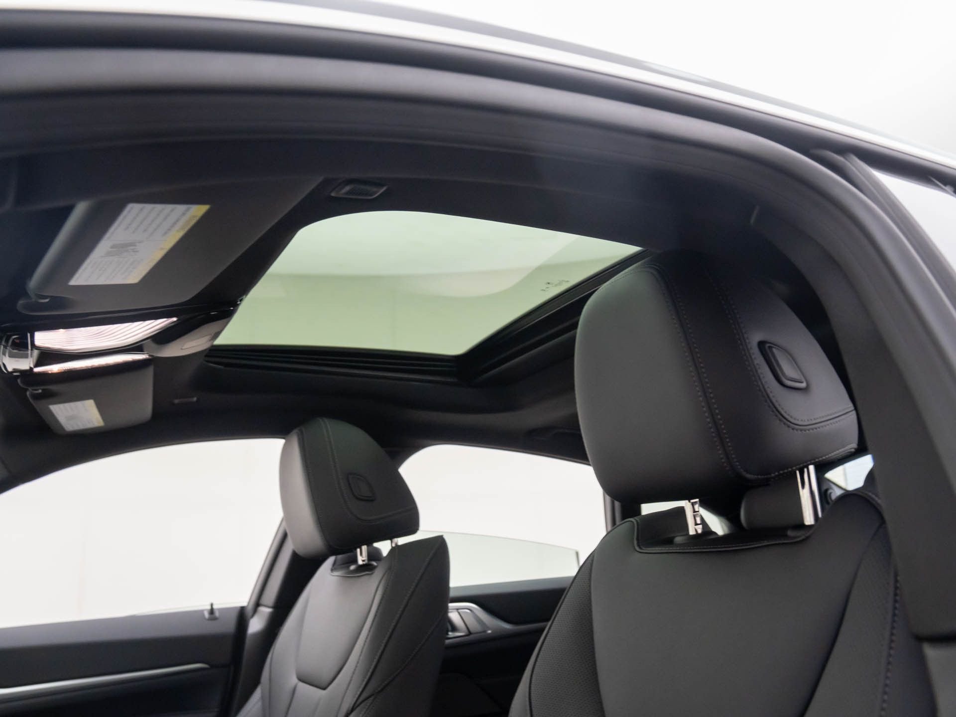 New 2026 Skyscraper Grey Metallic BMW xDrive40 image 19