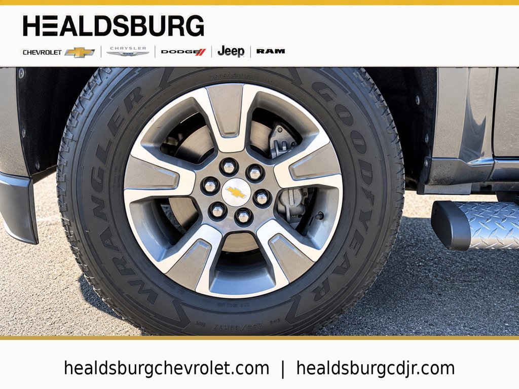 Used 2016 CYBER GRAY METALLIC Chevrolet 4WD Z71 image 30