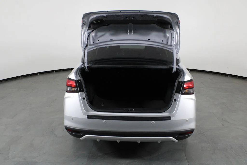 Certified Used 2024 Silver Nissan 1.6 SR image 17