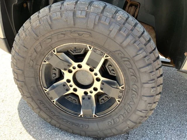 Used 2013 Gray GMC SLE image 13