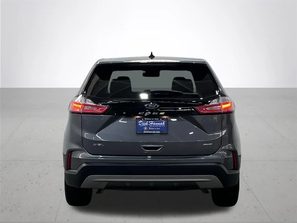 Used 2024 Gray Ford SEL image 11
