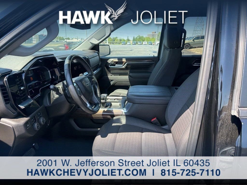 Used 2024 Black Chevrolet RST image 10