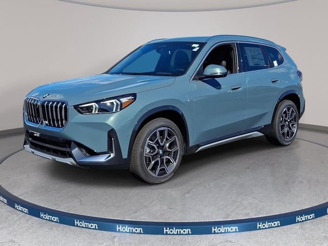 New 2026 Cape York Green Metallic BMW xDrive28i image 1